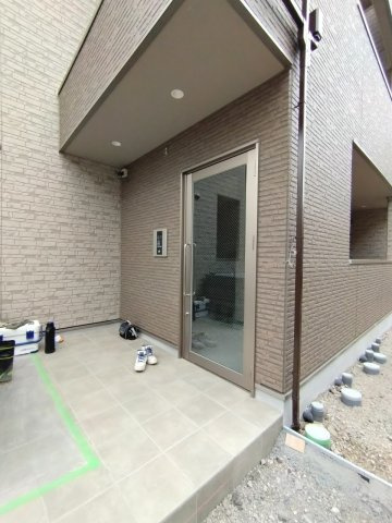 アート摂津富田のエントランス