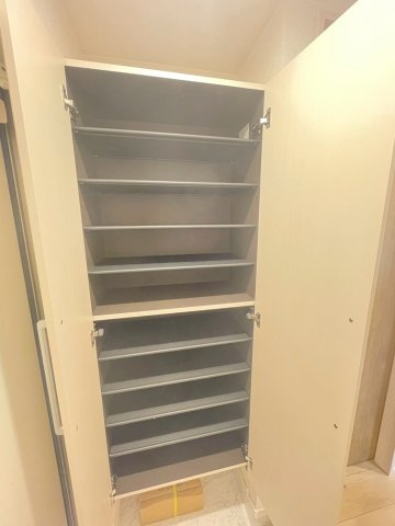 【バルコニー】 | ※同タイプの写真となります。