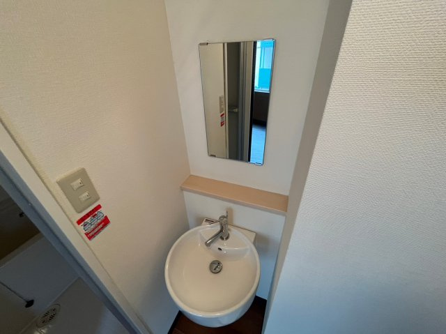 マルシンビルの独立洗面台