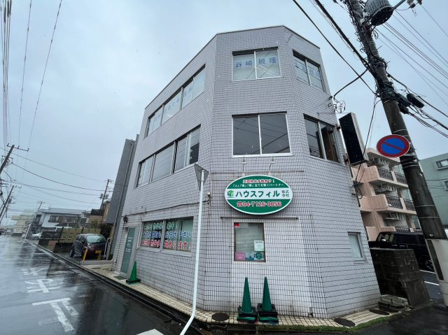 マルシンビルの外観