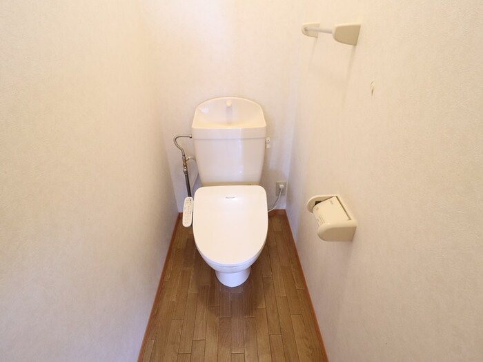 ラ・ルーンのトイレ|ゆったりとした空間のトイレです