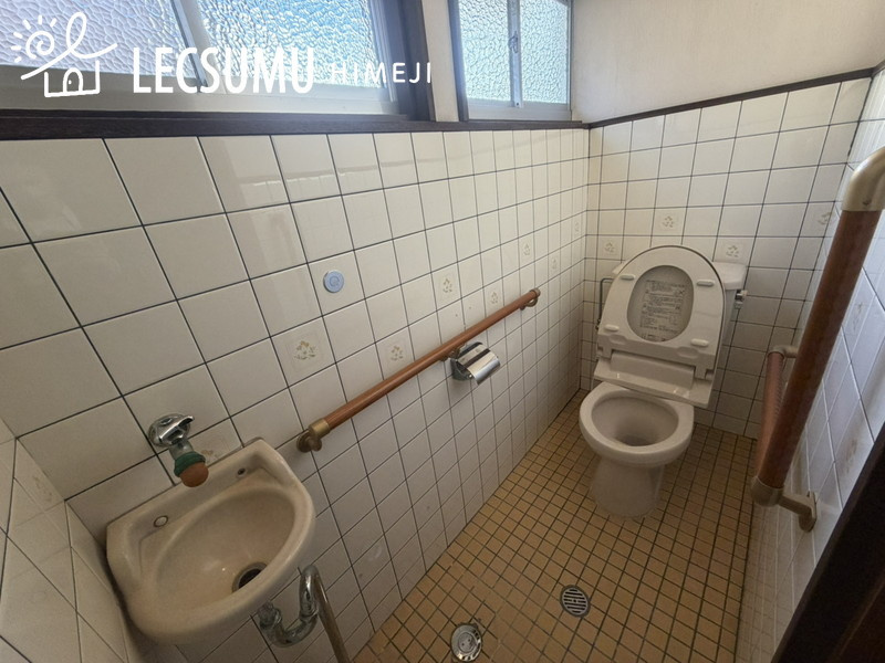 姫路市広畑区蒲田3丁目/中古戸建のトイレ