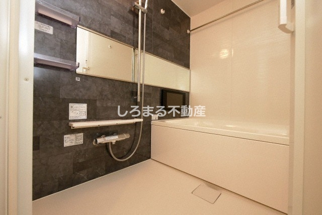 プレジオ阿波座の浴室