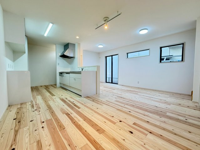 原良6丁目戸建ての居間・リビング