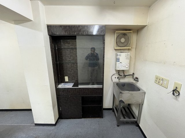 大阪市都島区東野田町３丁目の店舗事務所の内装