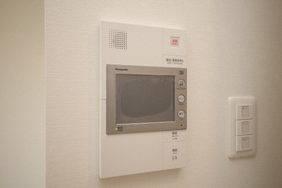 【セキュリティ】 | シーズンフラッツ梅田NORTH | モニター付きインターホンです