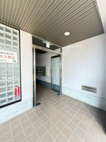 マーブルハイツ東和のエントランス