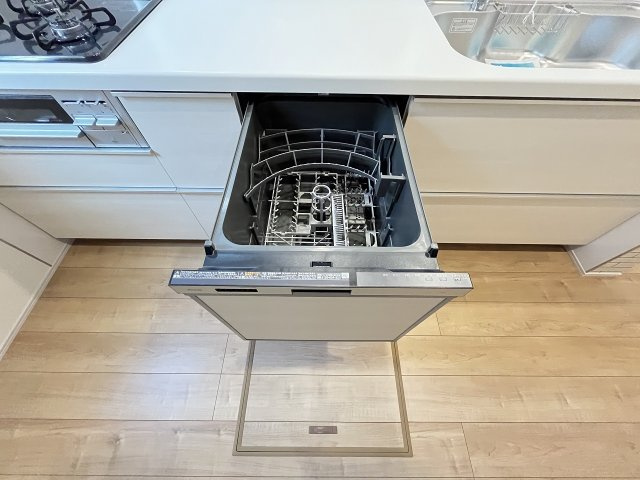 【キッチン】 | 糟屋郡志免町桜丘1丁目　2号棟（全2棟）【仲介手数料無料・0円】 | 施工例。施工例は完成時と異なる場合があります。