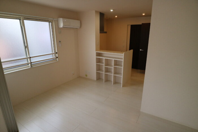 【居間・リビング】 | オレンジコート