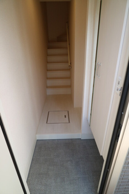 【玄関】 | オレンジコート