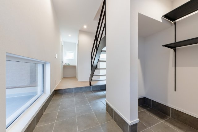 未入居住宅　中洲町の玄関