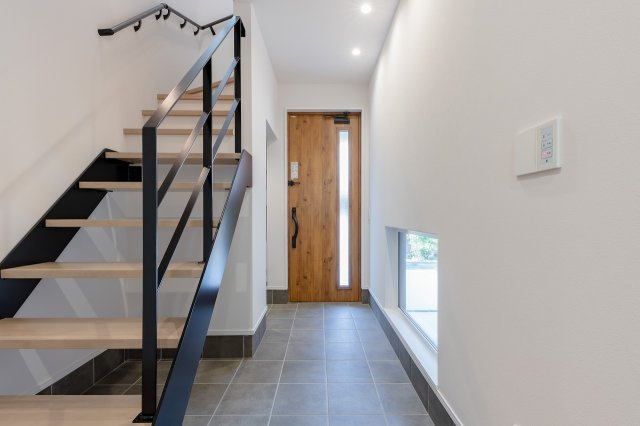 未入居住宅　中洲町の玄関