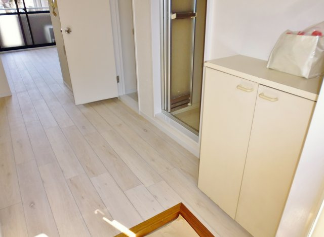 セジュール今寺の玄関