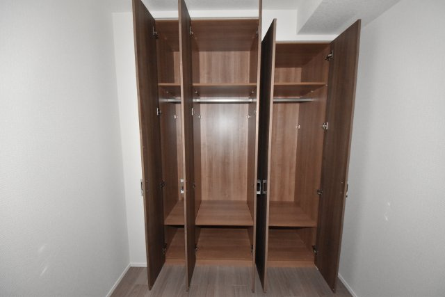 リーガル靭本町の収納