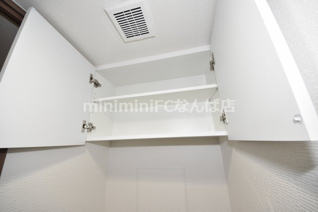 リーガル靭本町