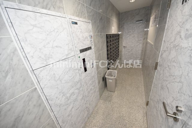 リーガル靭本町