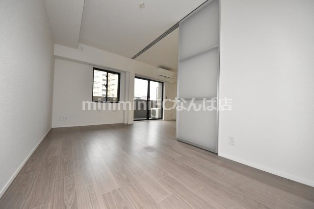 リーガル靭本町の寝室