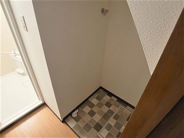 熊野町５丁目貸家の内装|洗濯機置場