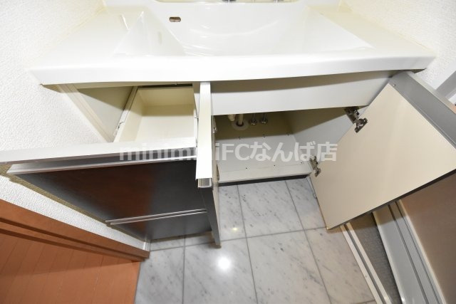 大阪市西区靱本町２丁目の賃貸マンション