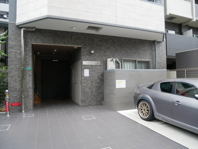 リックス天王寺南のエントランス