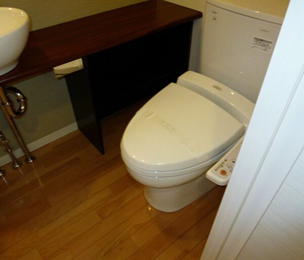 クロスベル森下のトイレ