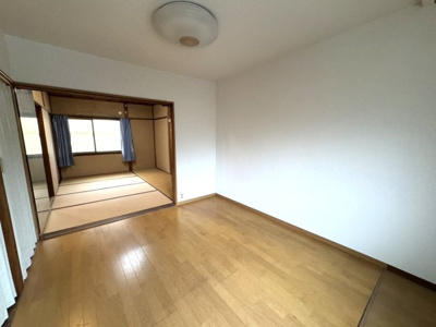 【洋室】 | 衣笠西馬場町貸家