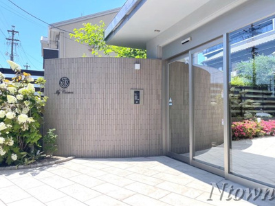 【エントランス】 | マイコスモス | 建物の内部です