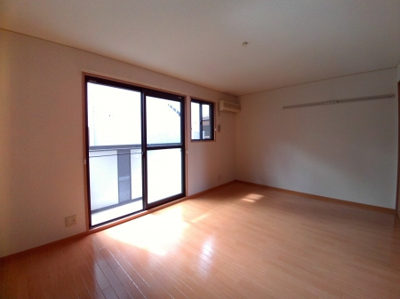 プルミエール相模原の居間・リビング