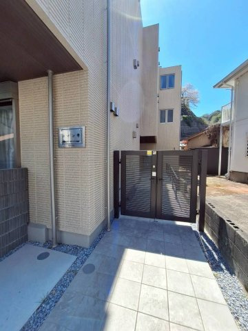 メゾン幸のエントランス