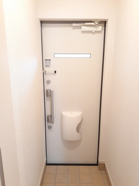 ルナ・ピエーナの玄関