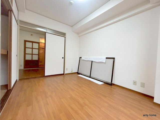 上新庄グランドハイツ北 仲介手数料無料の居間・リビング