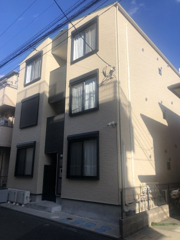 稲城市大丸のアパートの外観|外観もきれいです