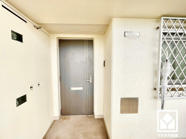 武庫川あおぞらのまち26号棟のその他|「セブンイレブン西宮鳴尾浜店」まで徒歩10分、「コープ武庫川」まで徒歩14分、「ドラッグかしま武庫川店」まで徒歩15分など、他にもお買い物施設が徒歩圏内に複数あり便利な住環境です。
