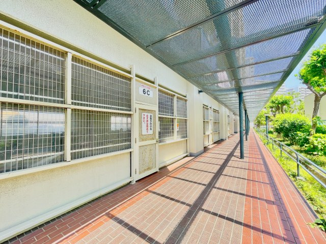武庫川あおぞらのまち26号棟のその他|現状渡しとなっておりますが、リフォーム渡しも可能です（+530万円）。詳細は弊社スタッフまでお気軽にお問い合わせください。