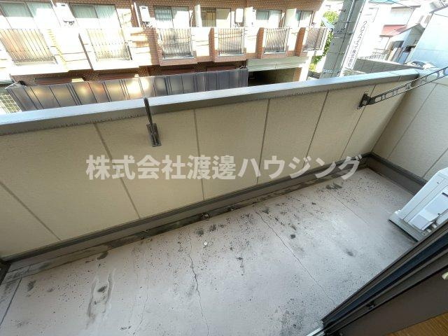 クリスタルコート江坂のバルコニー