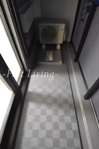 S-RESIDENCE神田avanceのバルコニー