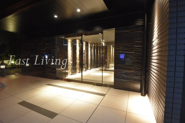 S-RESIDENCE神田avanceの外観