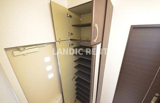 【玄関】 | バーンメアオ zizi