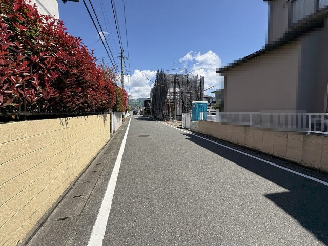 【その他】 | 糟屋郡志免町田富4丁目6期　1号棟（全1棟）【仲介手数料無料・0円】 | 現地写真。前面道路です。