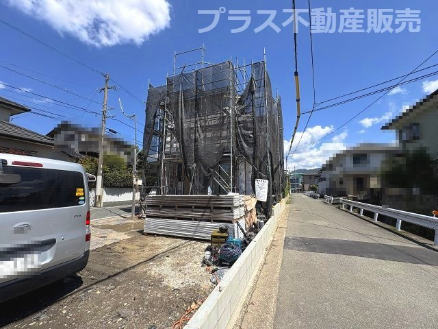 【玄関】 | 糟屋郡志免町田富4丁目6期　1号棟（全1棟）【仲介手数料無料・0円】 | 施工例。施工例は完成時と異なる場合があります。