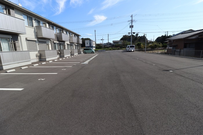 ボナール　Aの駐車場|駐車場に車を止められます