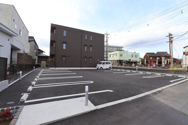プラデーラの駐車場|駐車場があります