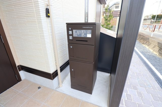 プラデーラのその他共用部分|宅配ボックスです