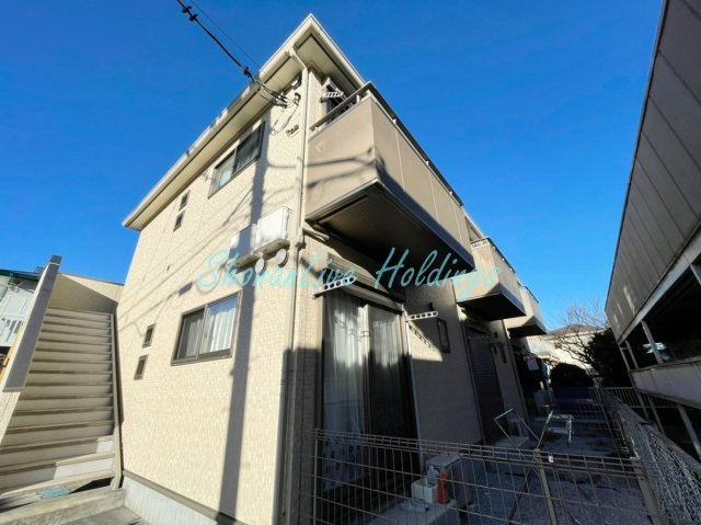 藤沢市亀井野２丁目のアパートの外観