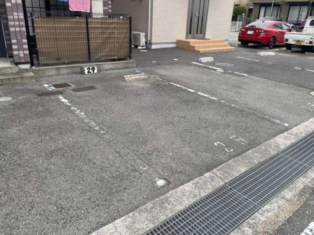 バルテュス広畑の駐車場