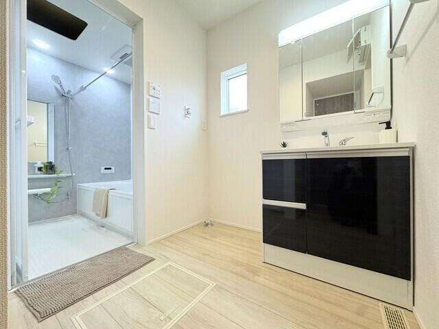 船橋二宮１丁目　第１期の独立洗面台