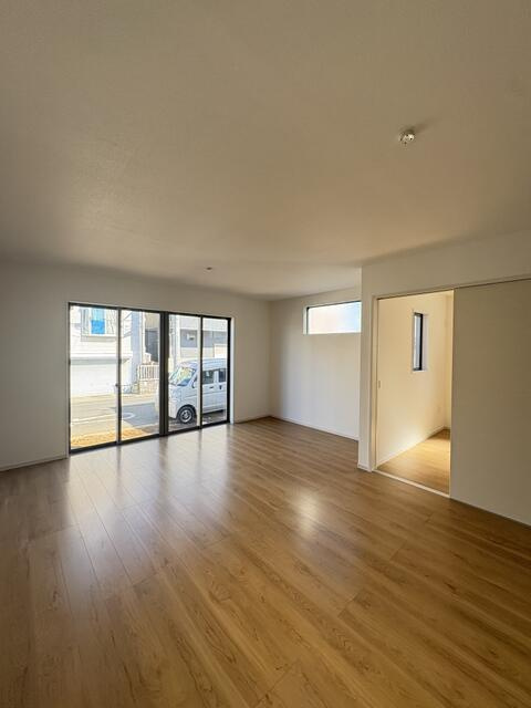 市川市東菅野　新築　室内完成しましたの居間・リビング