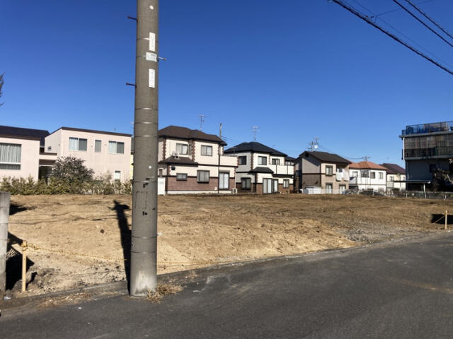 ブルーミングガーデン　松戸市小金原５丁目９棟／１期４号棟の前面道路含む現地写真|★販売現地★