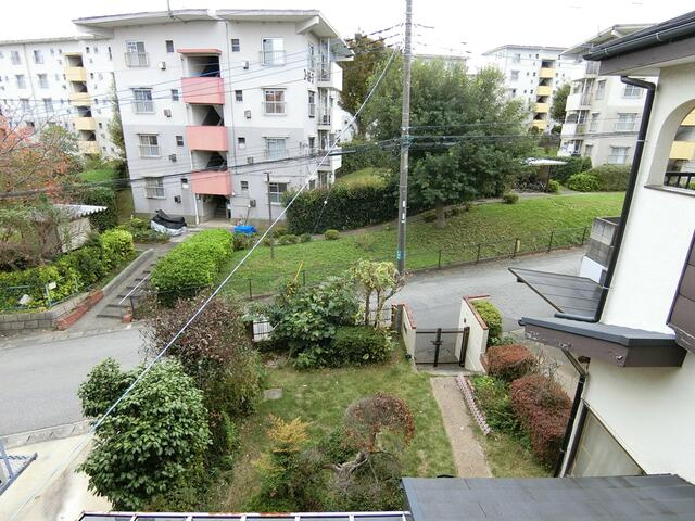 松戸市　小金原２丁目戸建ての庭