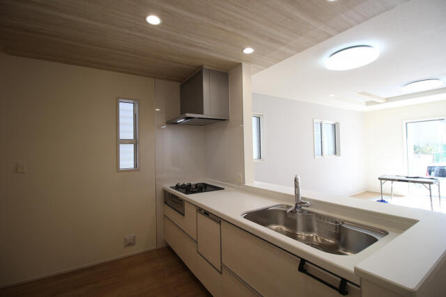 ブルーミングガーデン　松戸市上本郷４棟／１期１号棟のキッチン|(1)号棟キッチン